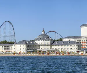Photo 2 - Cedar Point's Hotel Breakers