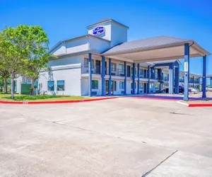 Photo 2 - Executive Inn Port Lavaca by OYO
