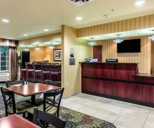 Photo 5 - Cobblestone Inn & Suites - Vinton