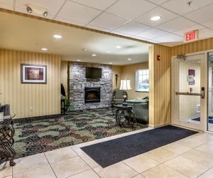 Photo 3 - Cobblestone Inn & Suites - Vinton