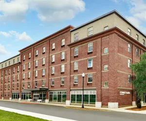 Photo 2 - Courtyard by Marriott Keene Downtown