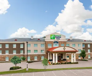 Photo 2 - Holiday Inn Express and Suites Winona North by IHG