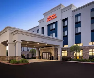 Photo 2 - Hampton Inn & Suites Manteca