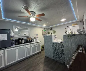 Photo 2 - Budget Inn Ontario