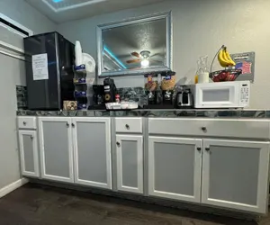 Photo 3 - Capital O Budget Inn Ontario I-84