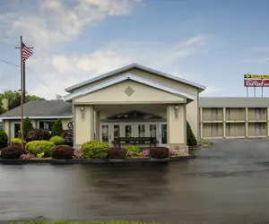 Photo 2 - Red Roof Inn & Suites Herkimer