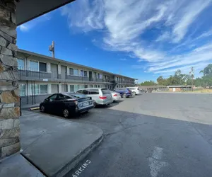 Photo 2 - Motel 6 Hermison, OR - Umatila