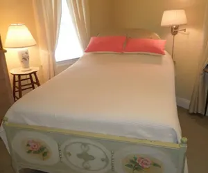 Photo 3 - Victorian Bed & Breakfast