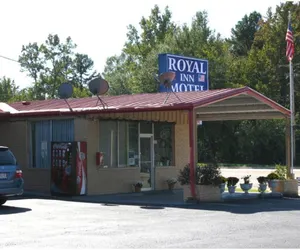 Photo 4 - Royal Inn Linden