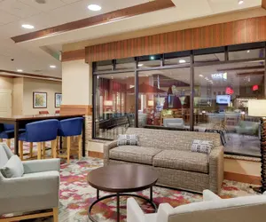 Photo 5 - Hilton Garden Inn Milwaukee Airport