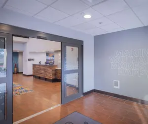 Photo 3 - Hampton Inn & Suites Seattle/Kent,WA