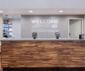 Photo 5 - Hampton Inn & Suites Seattle/Kent,WA