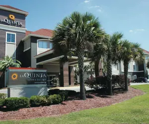 Photo 2 - La Quinta Inn & Suites by Wyndham Baton Rouge Denham Springs