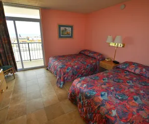 Photo 3 - Beach Terrace Motor Inn