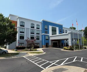 Photo 2 - Wingate by Wyndham State Arena Raleigh/Cary