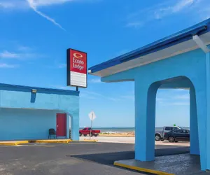 Photo 2 - Econo Lodge Galveston Seawall