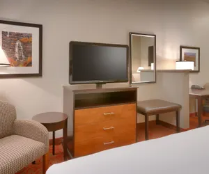 Photo 5 - Holiday Inn Express Hotel & Suites Orem - North Provo by IHG