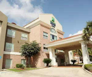 Photo 2 - Holiday Inn Express Hotel & Suites Baton Rouge North by IHG