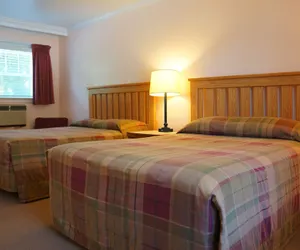 Photo 5 - Hyland Motor Inn