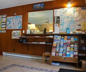 Photo 3 - Hyland Motor Inn