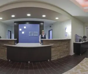 Photo 3 - Holiday Inn Express Hotel & Suites Fulton by IHG