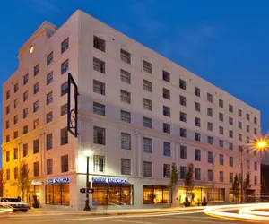 Photo 2 - Hotel Indigo Baton Rouge Downtown, an IHG Hotel