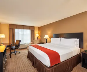 Photo 2 - Holiday Inn Express & Suites El Paso Airport Area, an IHG Hotel