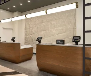 Photo 4 - DoubleTree by Hilton New York Downtown