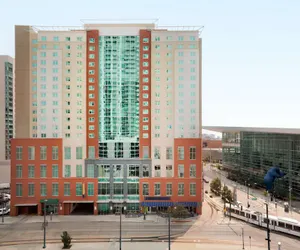 Photo 2 - Embassy Suites by Hilton Denver Downtown Convention Center