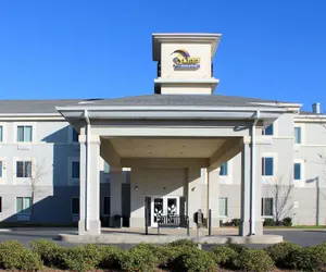 Photo 2 - Sleep Inn & Suites Evergreen I-65