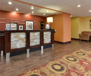 Photo 2 - Hampton Inn Muscatine