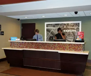 Photo 4 - Hampton Inn & Suites Cincinnati/Uptown-University Area