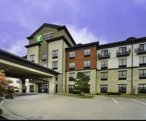 Photo 2 - Holiday Inn Express & Suites Conway, an IHG Hotel