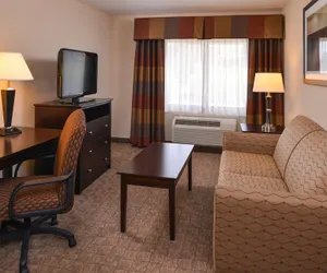 Photo 5 - Holiday Inn Express & Suites Bridgeport, an IHG Hotel