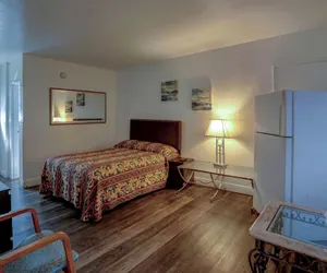 Photo 5 - Beach and Town Motel