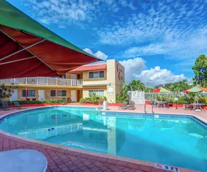 Photo 2 - Beach and Town Motel