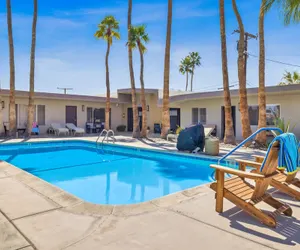 Photo 2 - Lido Palms Resort and Spa