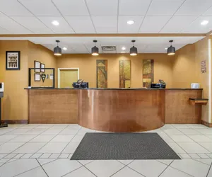 Photo 3 - Best Western St. Francisville Hotel
