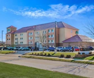 Photo 2 - La Quinta by Wyndham Indianapolis Airport Plainfield