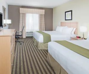 Photo 4 - Holiday Inn Express Hotel & Suites Alvarado, an IHG Hotel