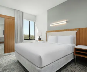 Photo 5 - SpringHill Suites by Marriott Irvine