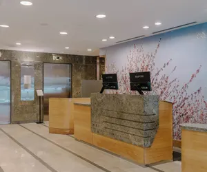 Photo 4 - World Center Hotel