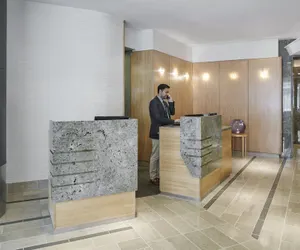 Photo 5 - World Center Hotel