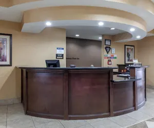 Photo 4 - Best Western Bastrop Pines Inn