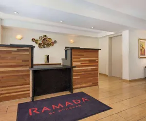 Photo 5 - Ramada by Wyndham Oakland Downtown City Center