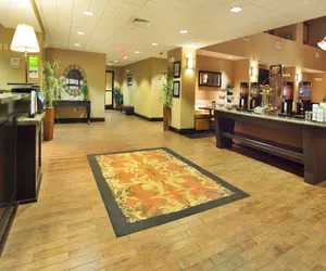 Photo 2 - Hampton Inn & Suites Laurel, MS