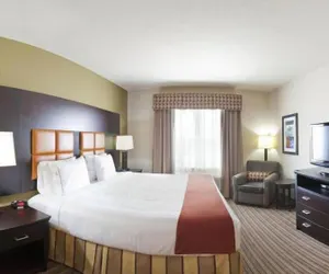 Photo 4 - Holiday Inn Express Hotel & Suites DALLAS WEST, an IHG Hotel