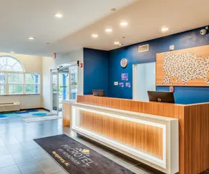Photo 4 - Microtel Inn & Suites by Wyndham Montgomery