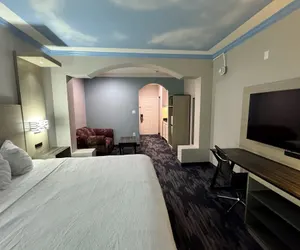 Photo 5 - Baymont by Wyndham Texas City