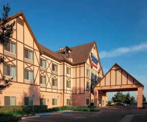 Photo 2 - Fairfield Inn & Suites by Marriott Selma Kingsburg